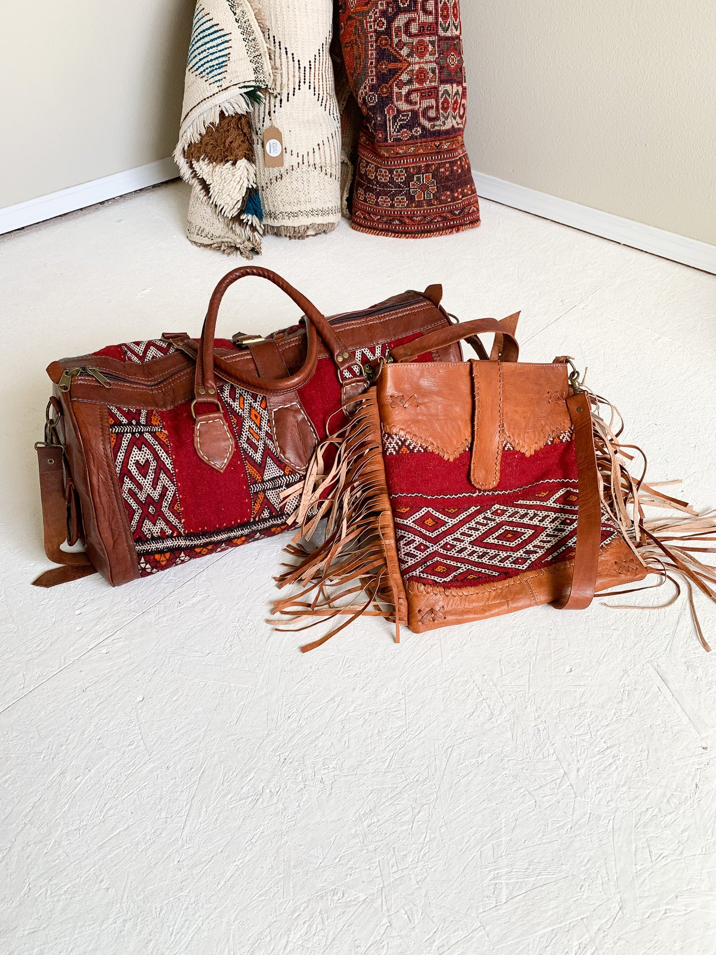 No. BAG 147 - Red Moroccan Handmade Rug & Leather Duffle Bag