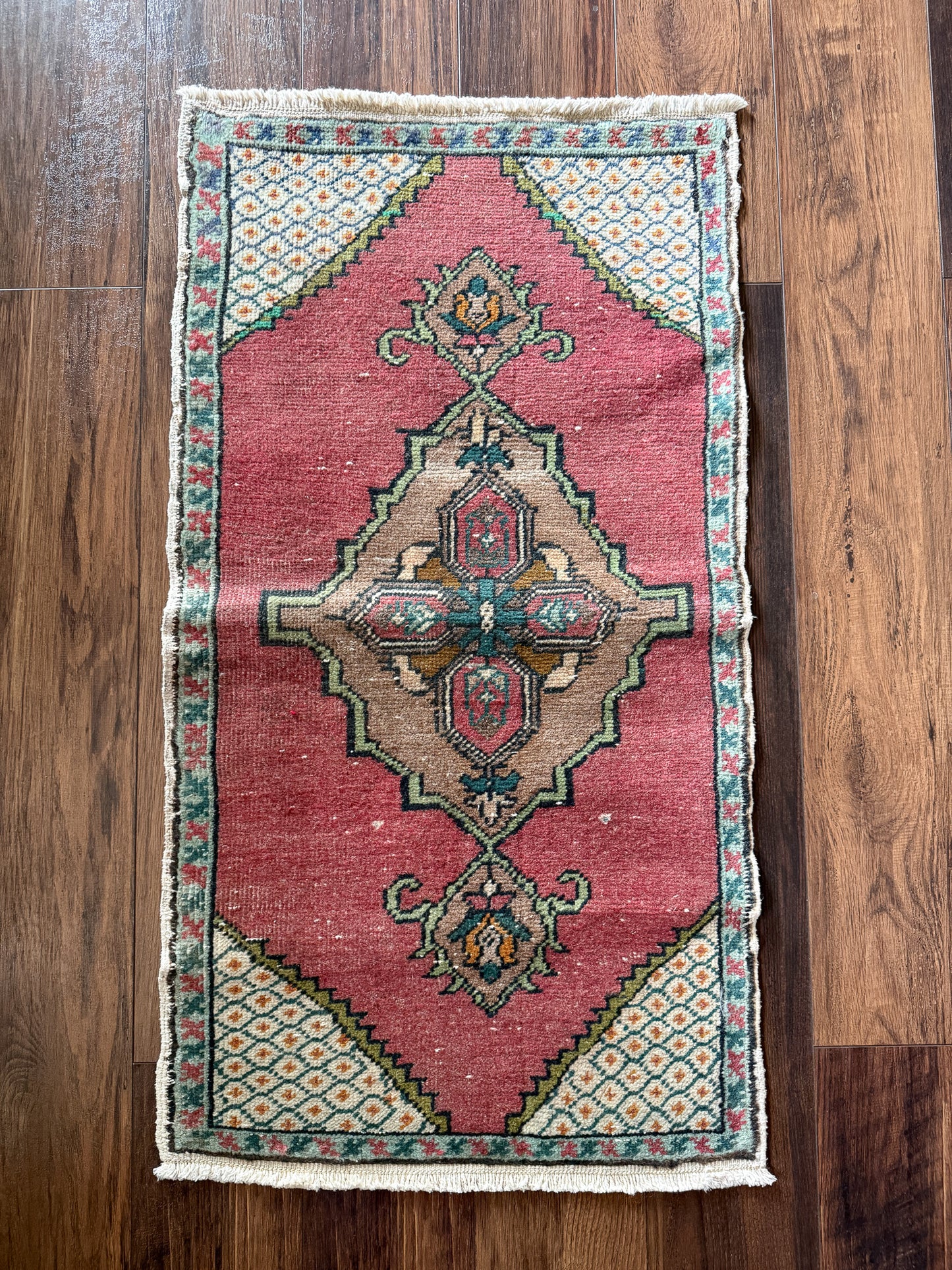 Vintage Turkish Mini Rug 1.6’x3.0' - No. 742