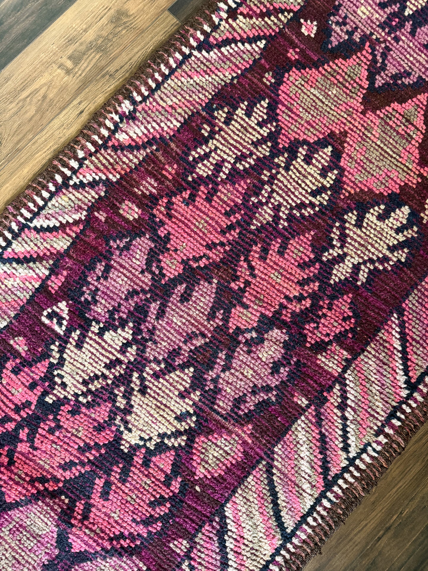 Vintage Turkish Herki Runner Rug No. R1236 - 2.8’x11.8’