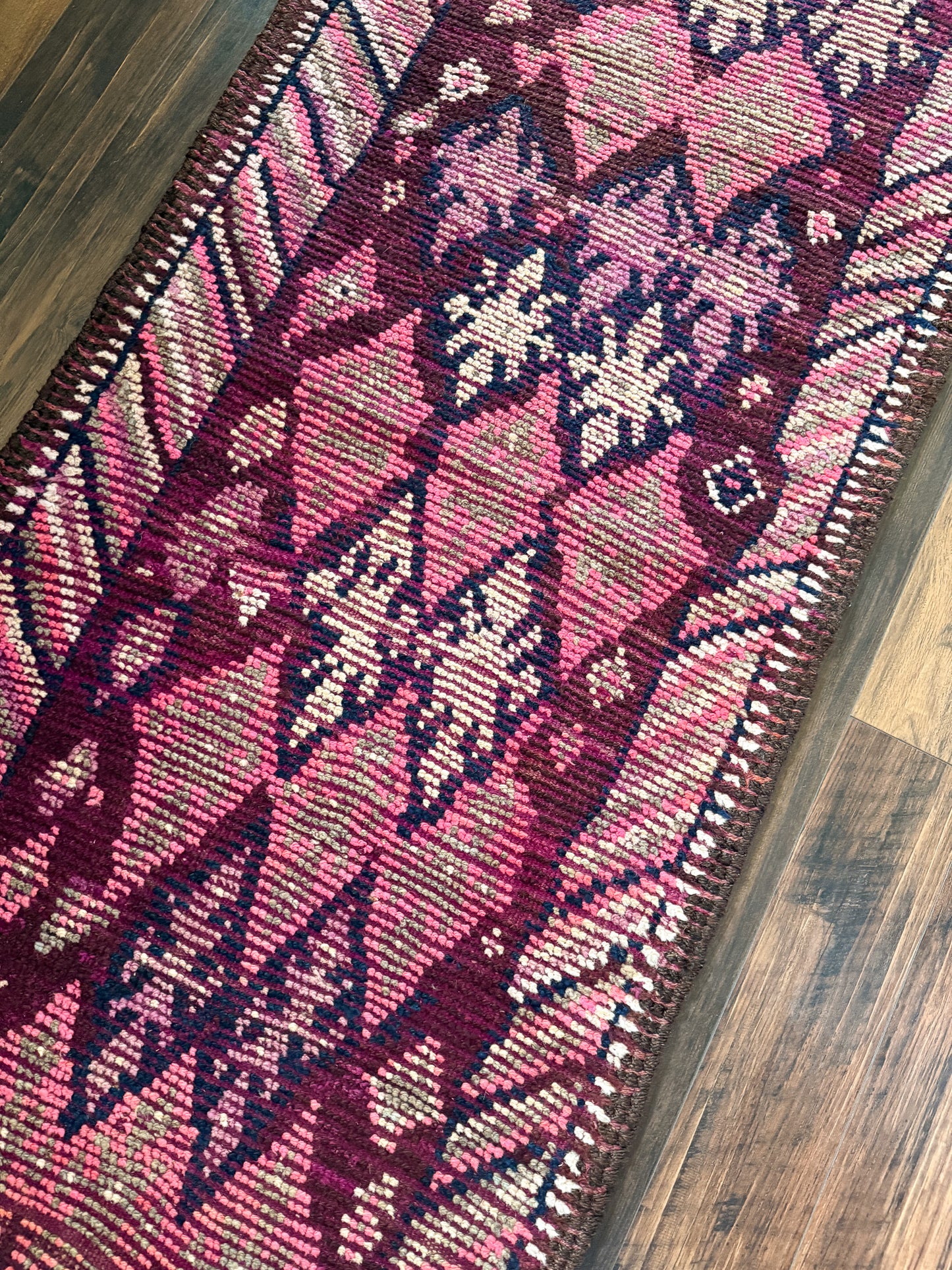 Vintage Turkish Herki Runner Rug No. R1236 - 2.8’x11.8’