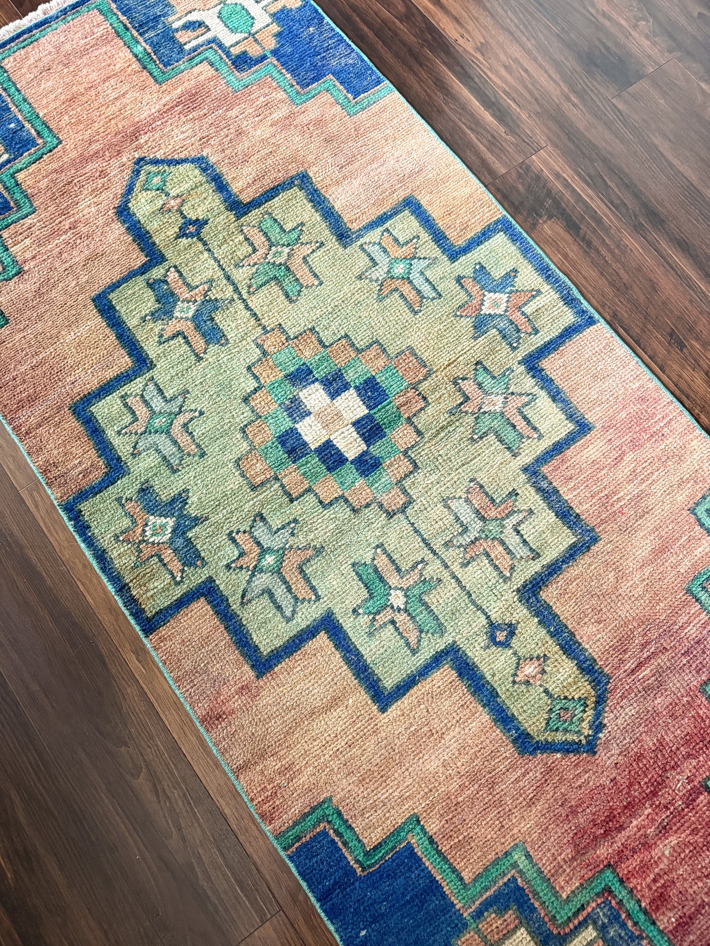 Vintage Turkish Runner Rug No. R1234 - 2.6’x5.9’