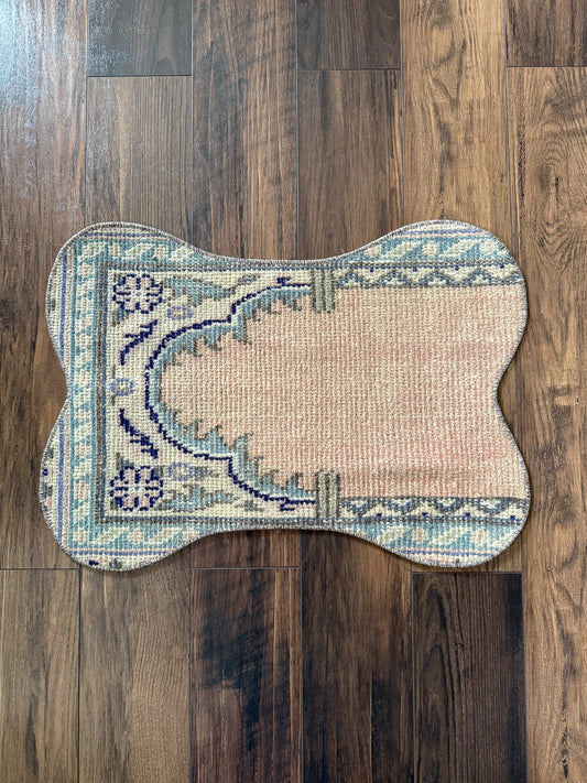Vintage Turkish Rug Pet Mat, Large - DM212
