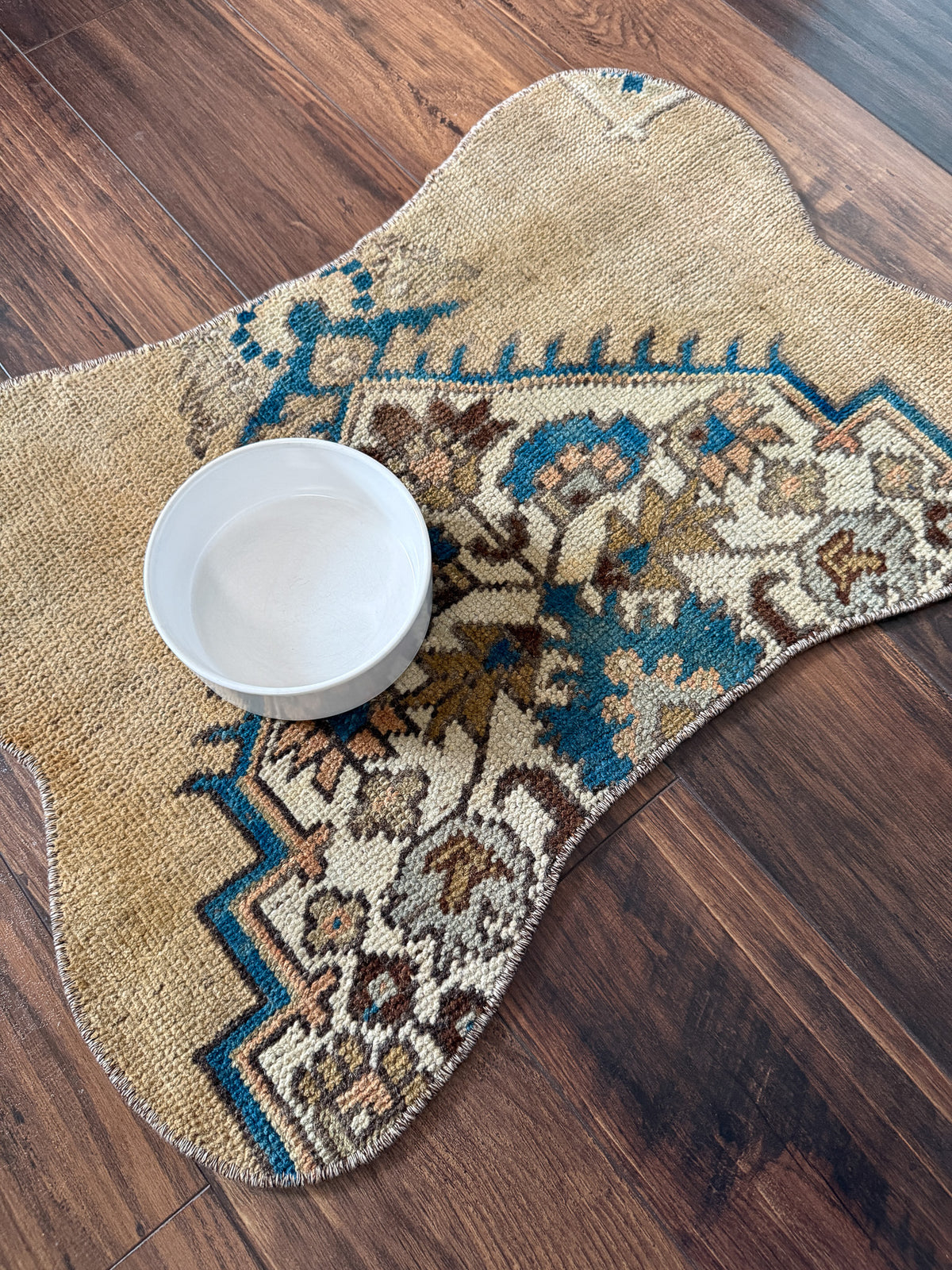 Vintage Turkish Rug Pet Mat, Large - DM204