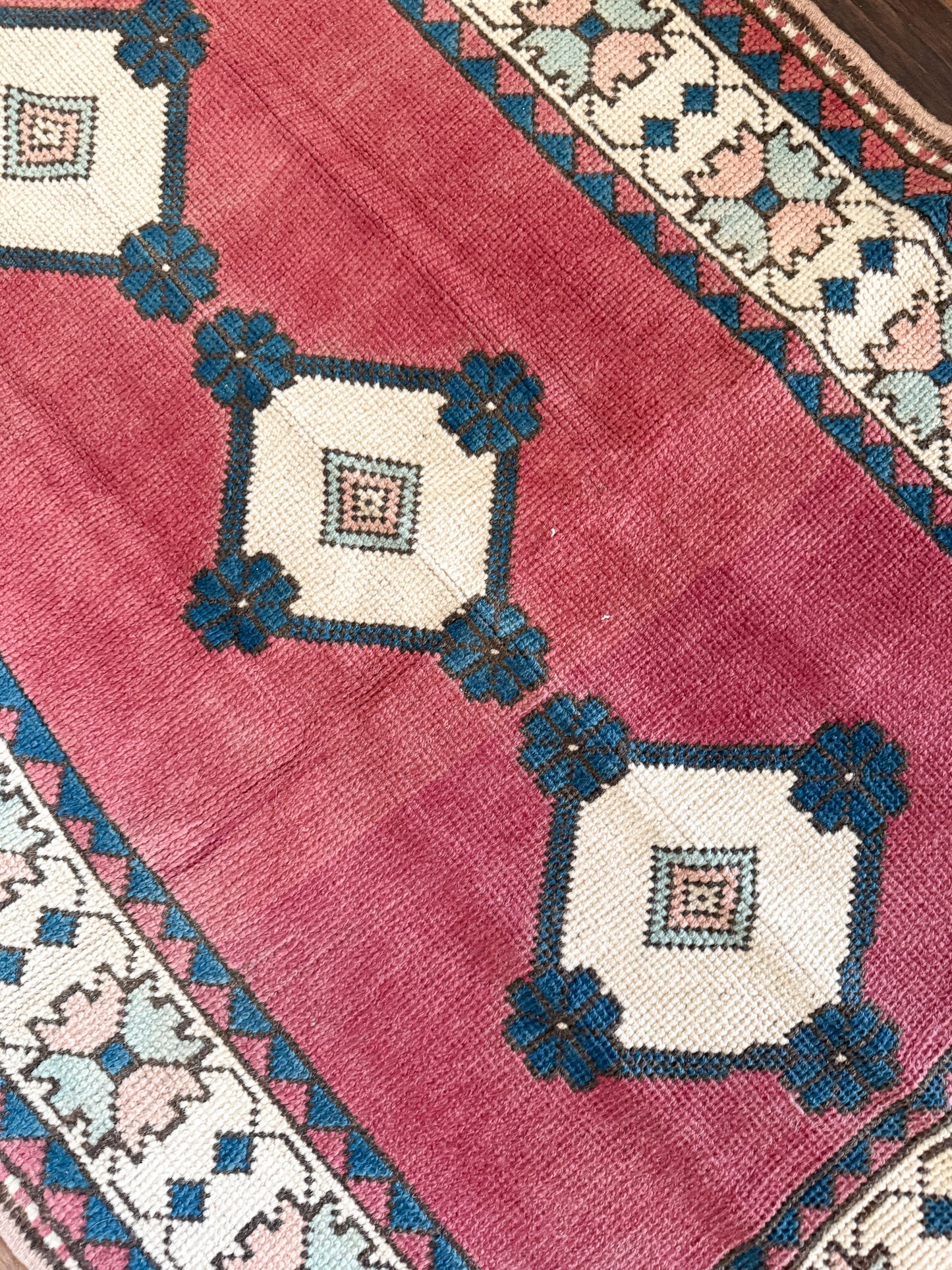 Vintage Turkish Area Rug No. A1237 - 3.4'x6.6'