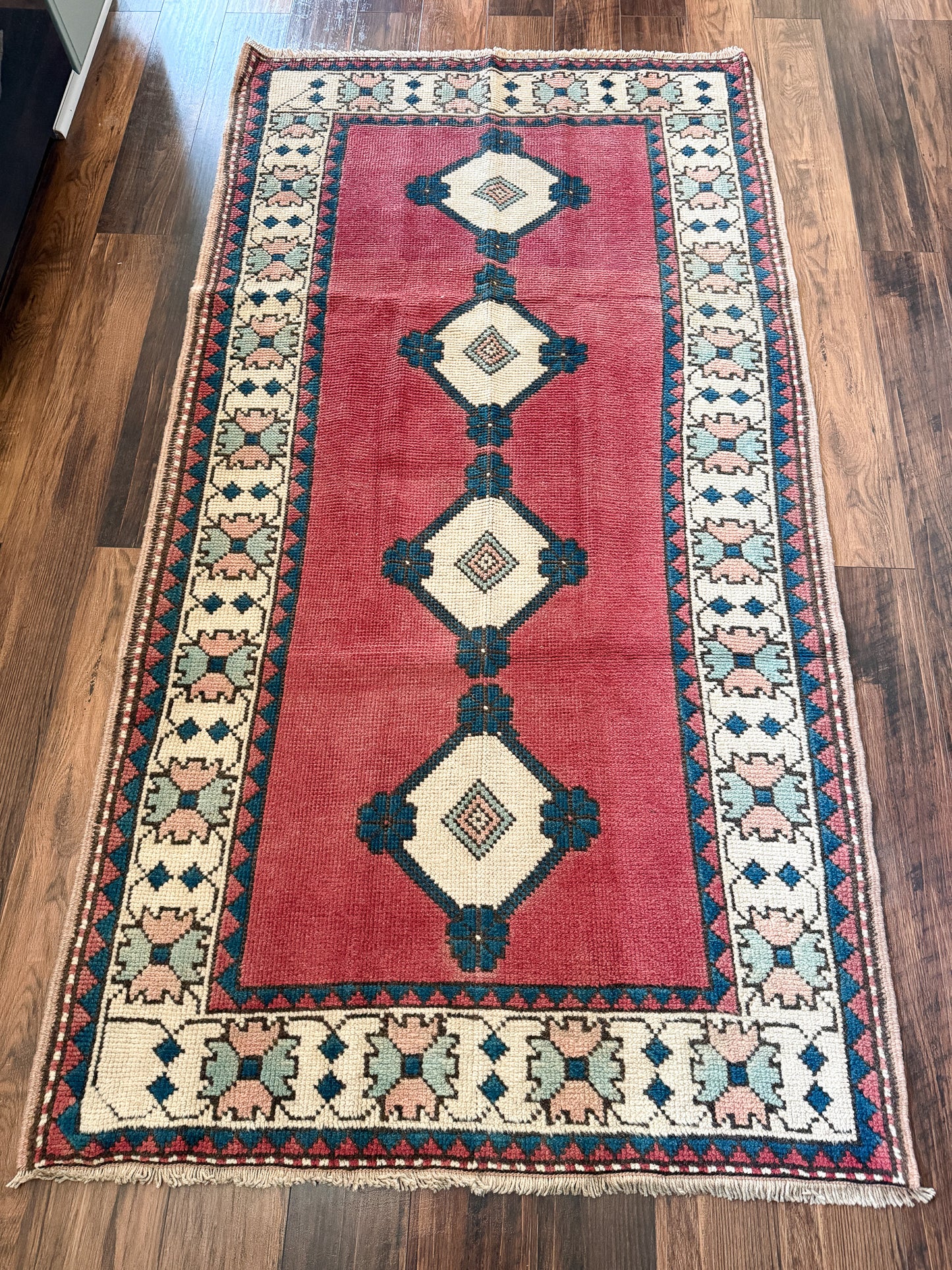 Vintage Turkish Area Rug No. A1237 - 3.4'x6.6'