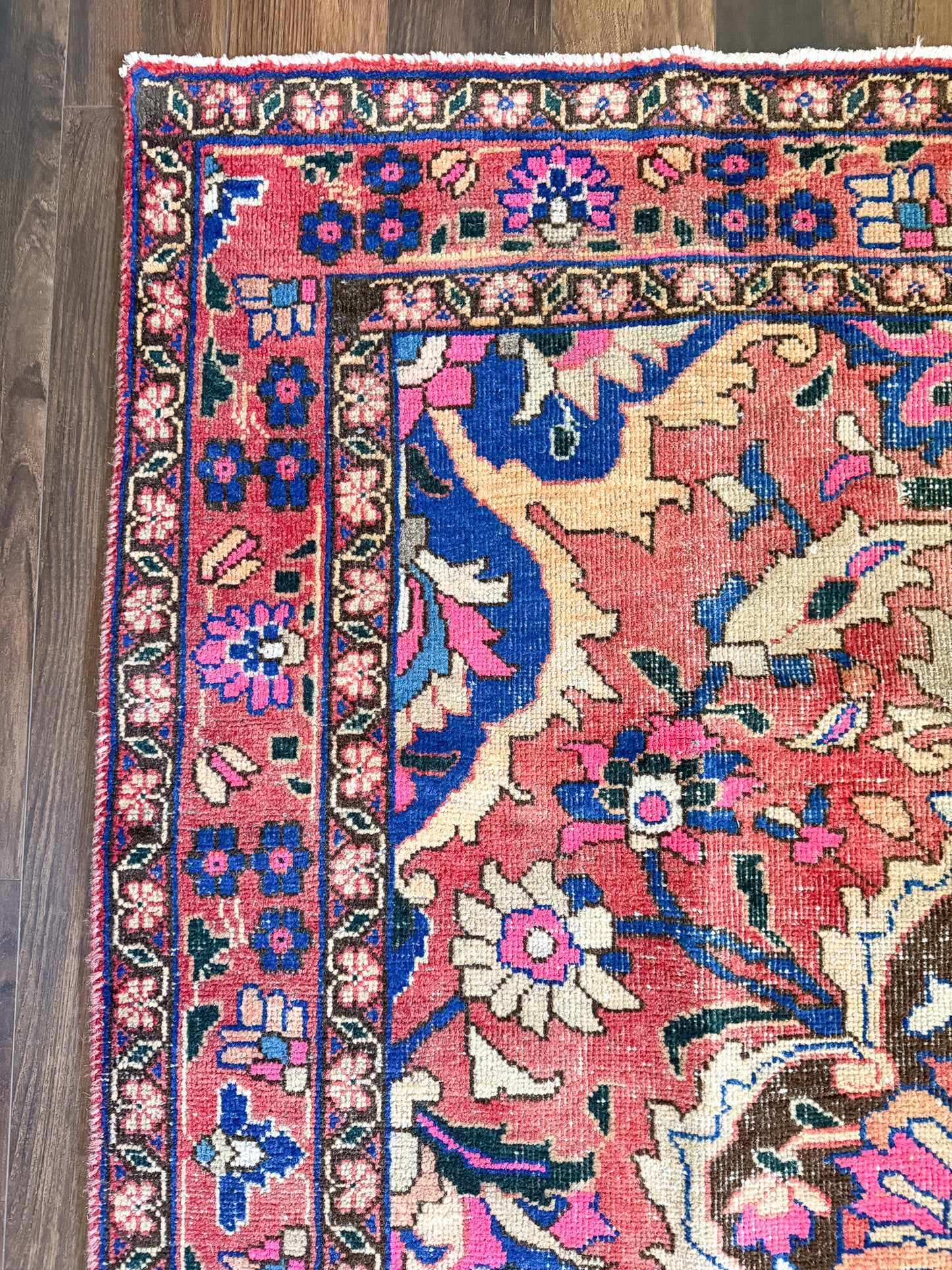 Vintage Turkish Area Rug No. A1238 - 4.9'x7.9'