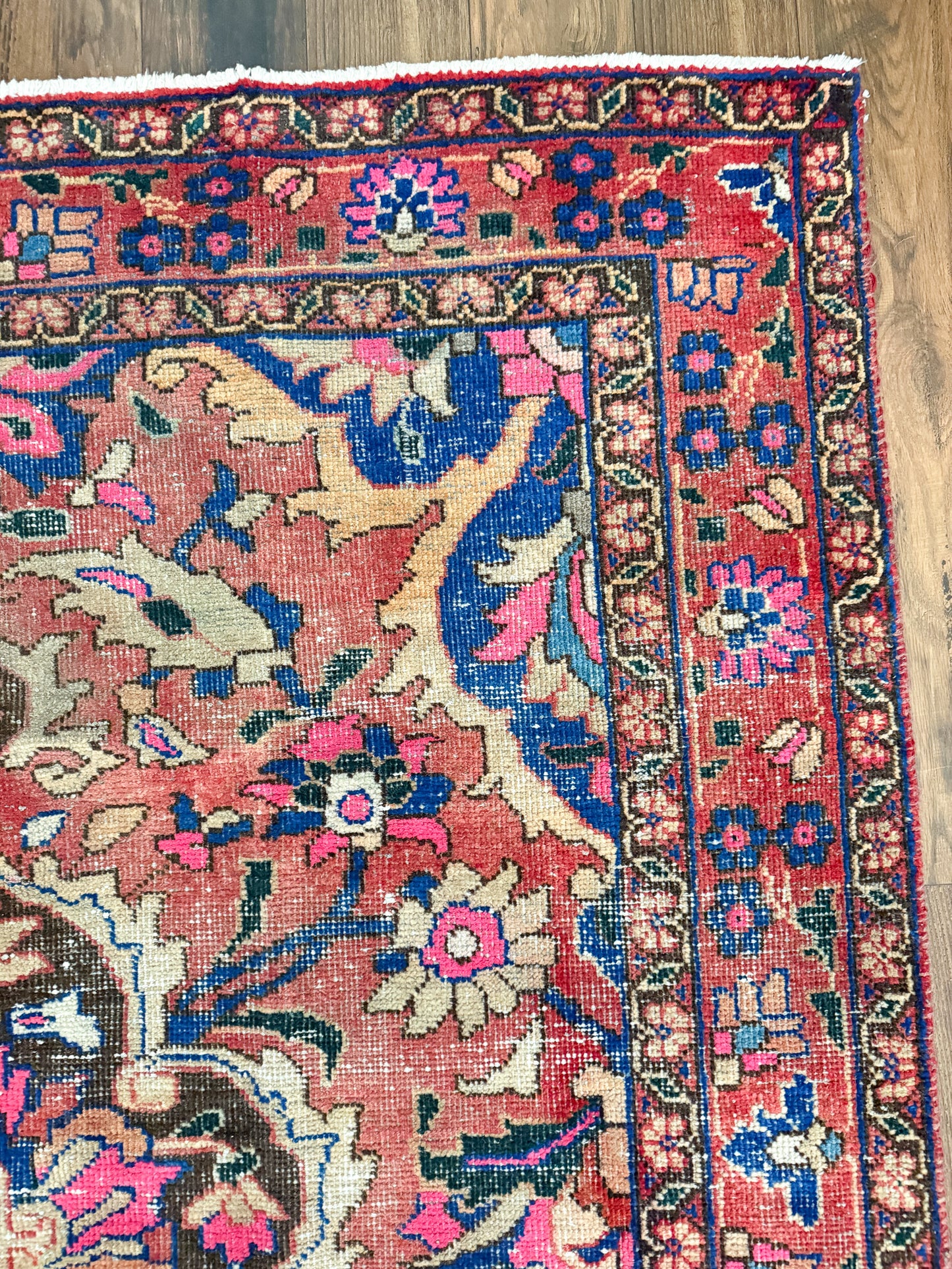 Vintage Turkish Area Rug No. A1238 - 4.9'x7.9'