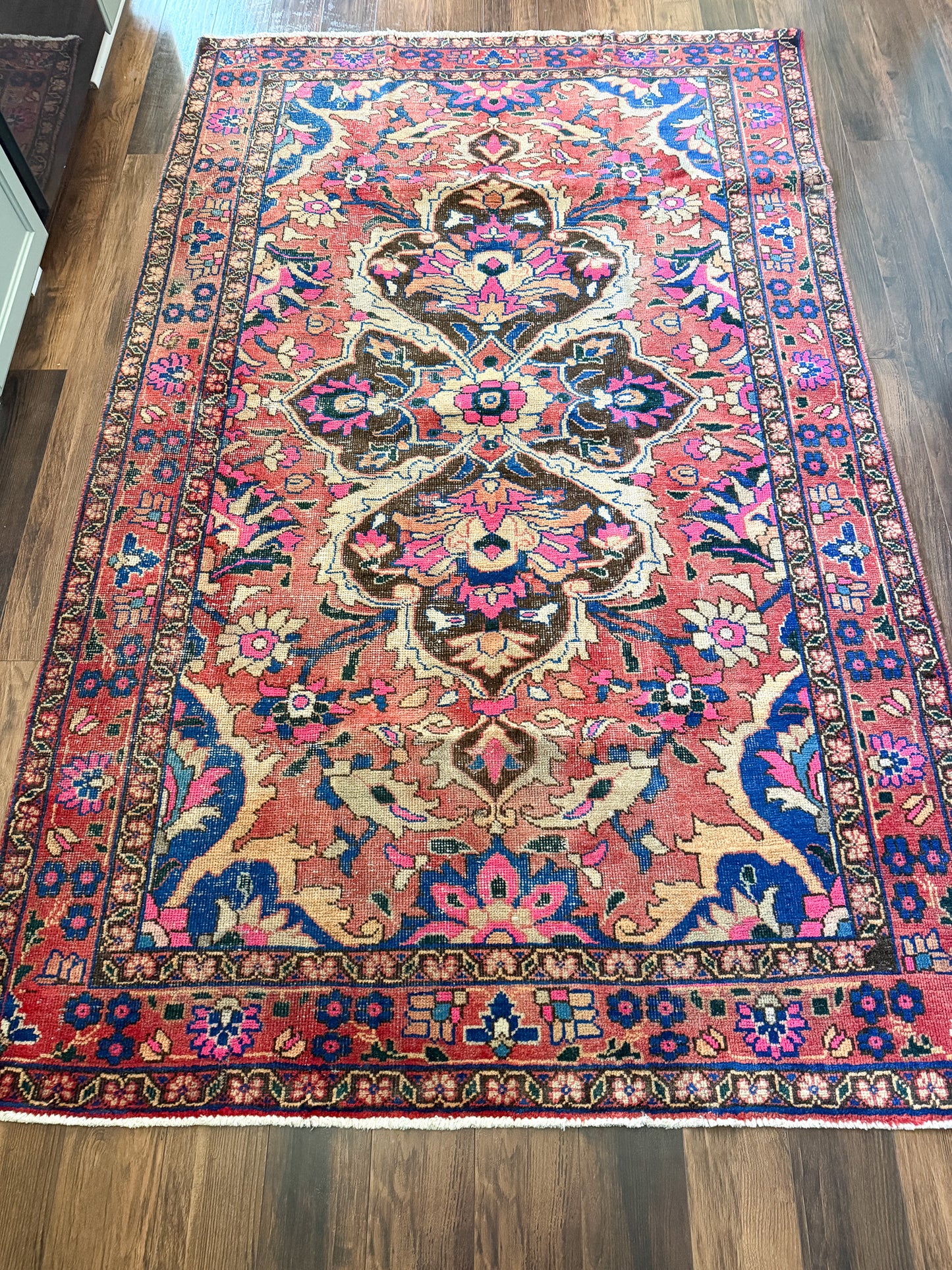 Vintage Turkish Area Rug No. A1238 - 4.9'x7.9'