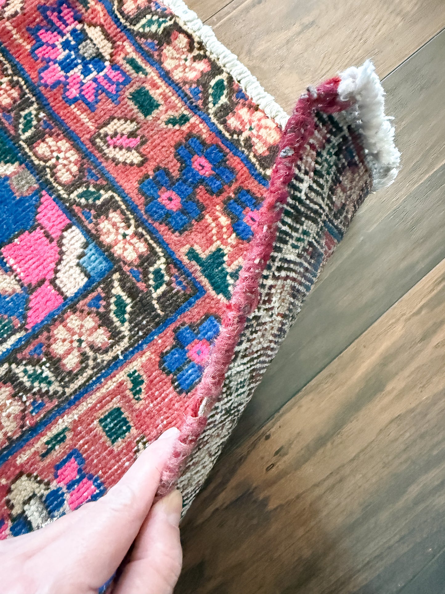 Vintage Turkish Area Rug No. A1238 - 4.9'x7.9'