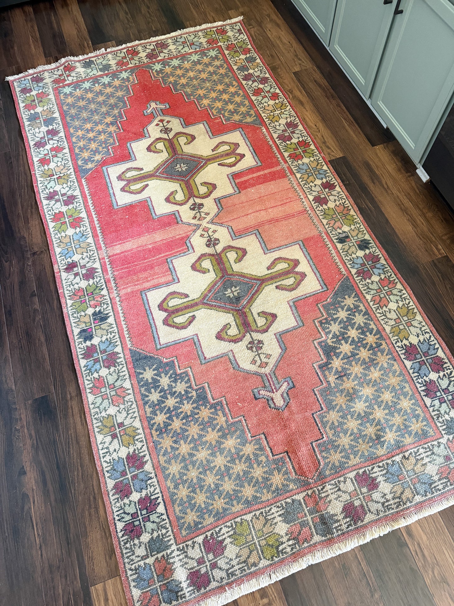 Vintage Turkish Area Rug No. A1252 - 4.5'x8.8'