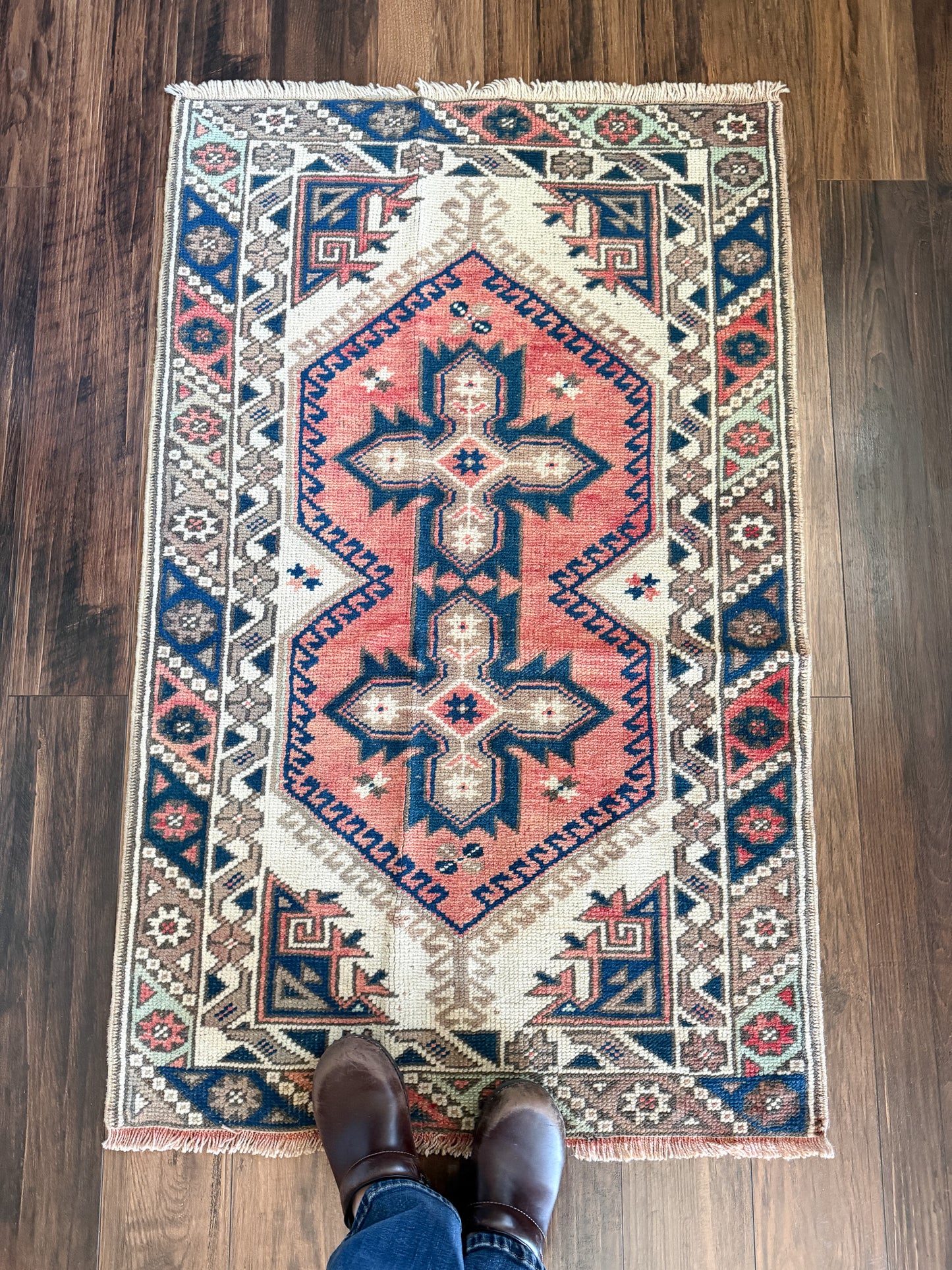 Vintage Turkish Area Rug No. A1251 - 2.5'x4.1'