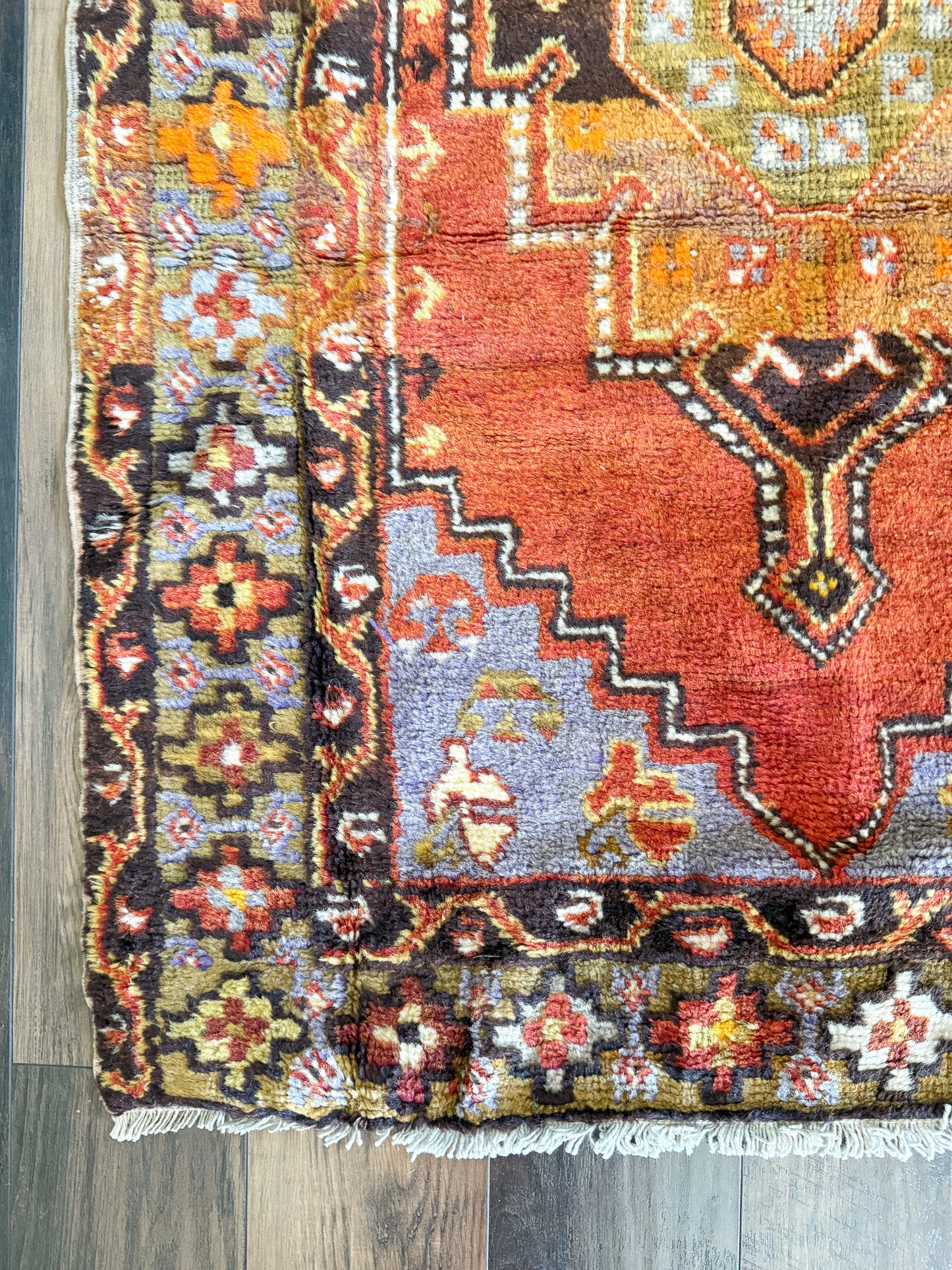 Vintage Turkish Area Rug No. A1239 - 2.8'x5.4'