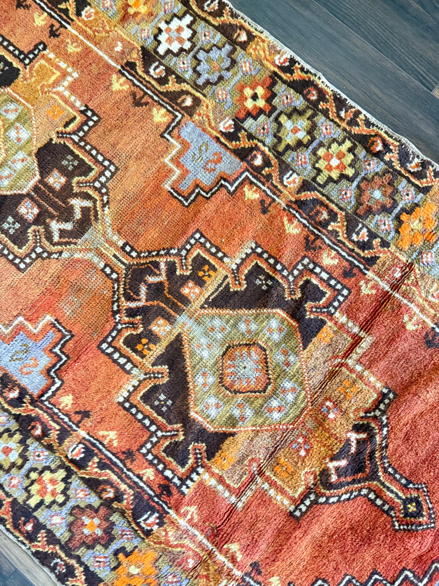 Vintage Turkish Area Rug No. A1239 - 2.8'x5.4'