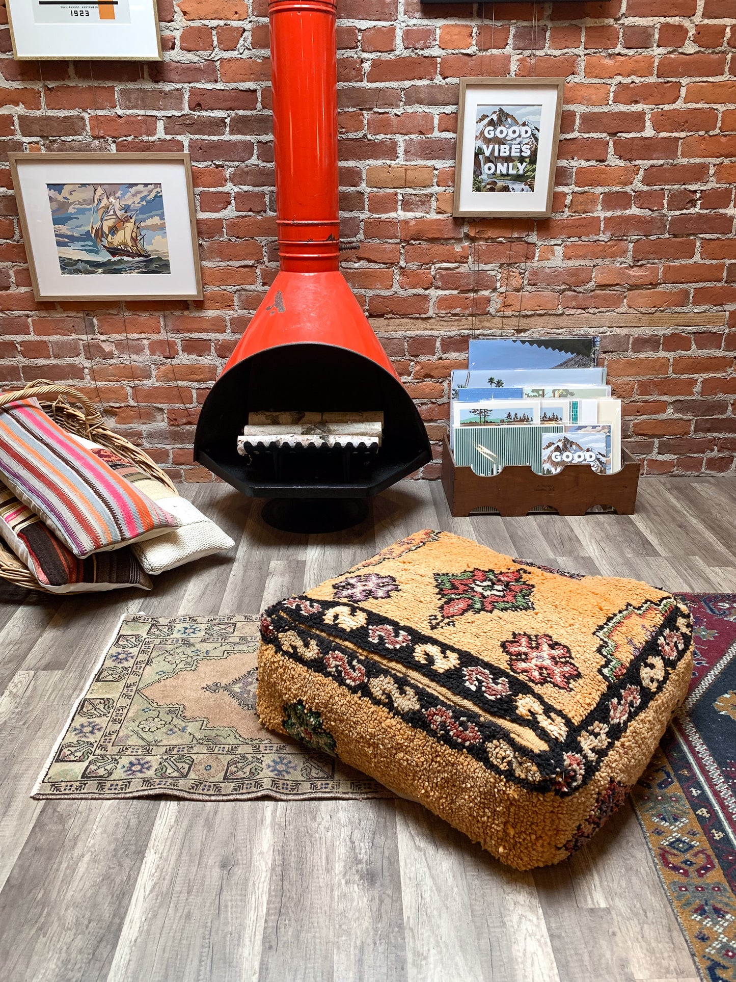 Moroccan Rug Floor Pouf / Pet Bed #362