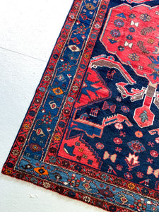 No. A1037 - 4.1' x 6.9' Vintage Persian Area Rug