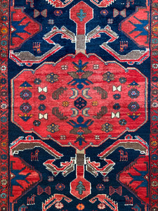 No. A1037 - 4.1' x 6.9' Vintage Persian Area Rug