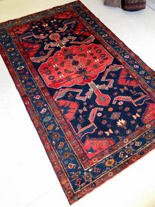 No. A1037 - 4.1' x 6.9' Vintage Persian Area Rug