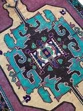 Load image into Gallery viewer, No. A1038 - 4.6&#39; x 9.9&#39; Vintage Turkish Area Rug
