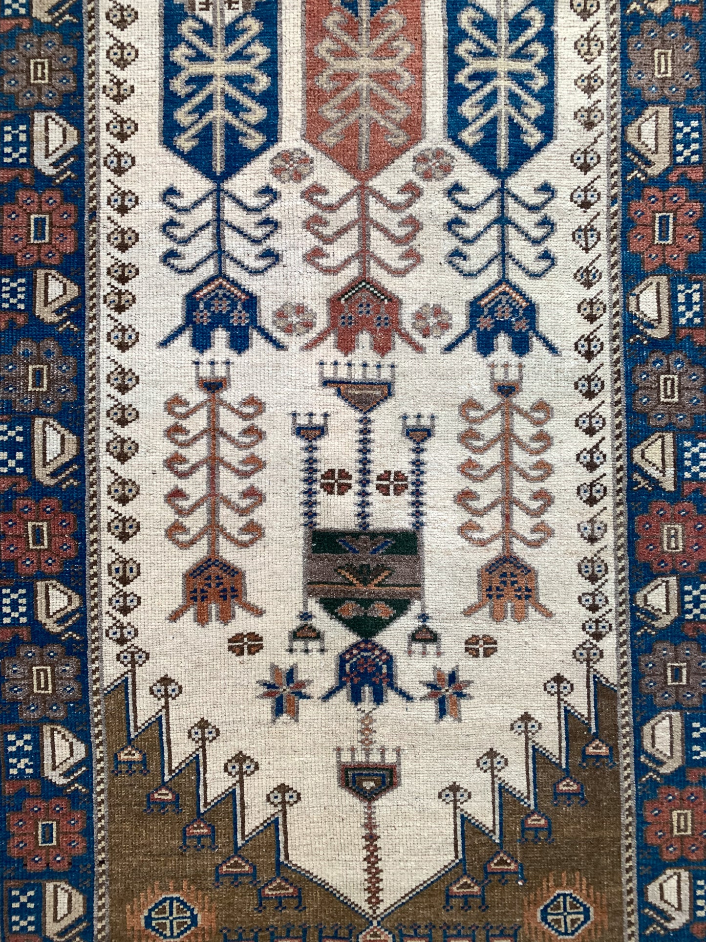 Reserved for Barbara - No. A1039 - 3.1' x 4.9' Vintage Turkish Area Rug