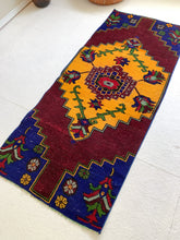 Load image into Gallery viewer, No. A1040 - 2.6&#39; x 6&#39; Vintage Turkish Area Runner Rug
