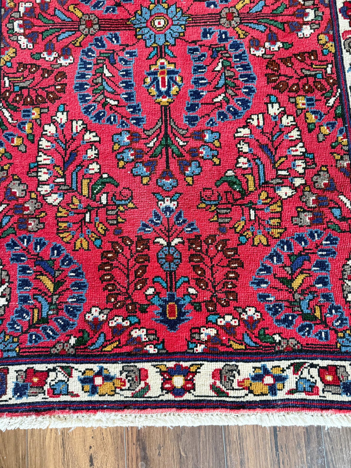 Vintage Sarouk Area Rug No. A1243 - 2.4'x4.4'