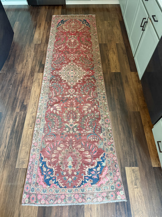 Vintage Seraband Runner Rug No. R1247 - 3.1’x10.2’