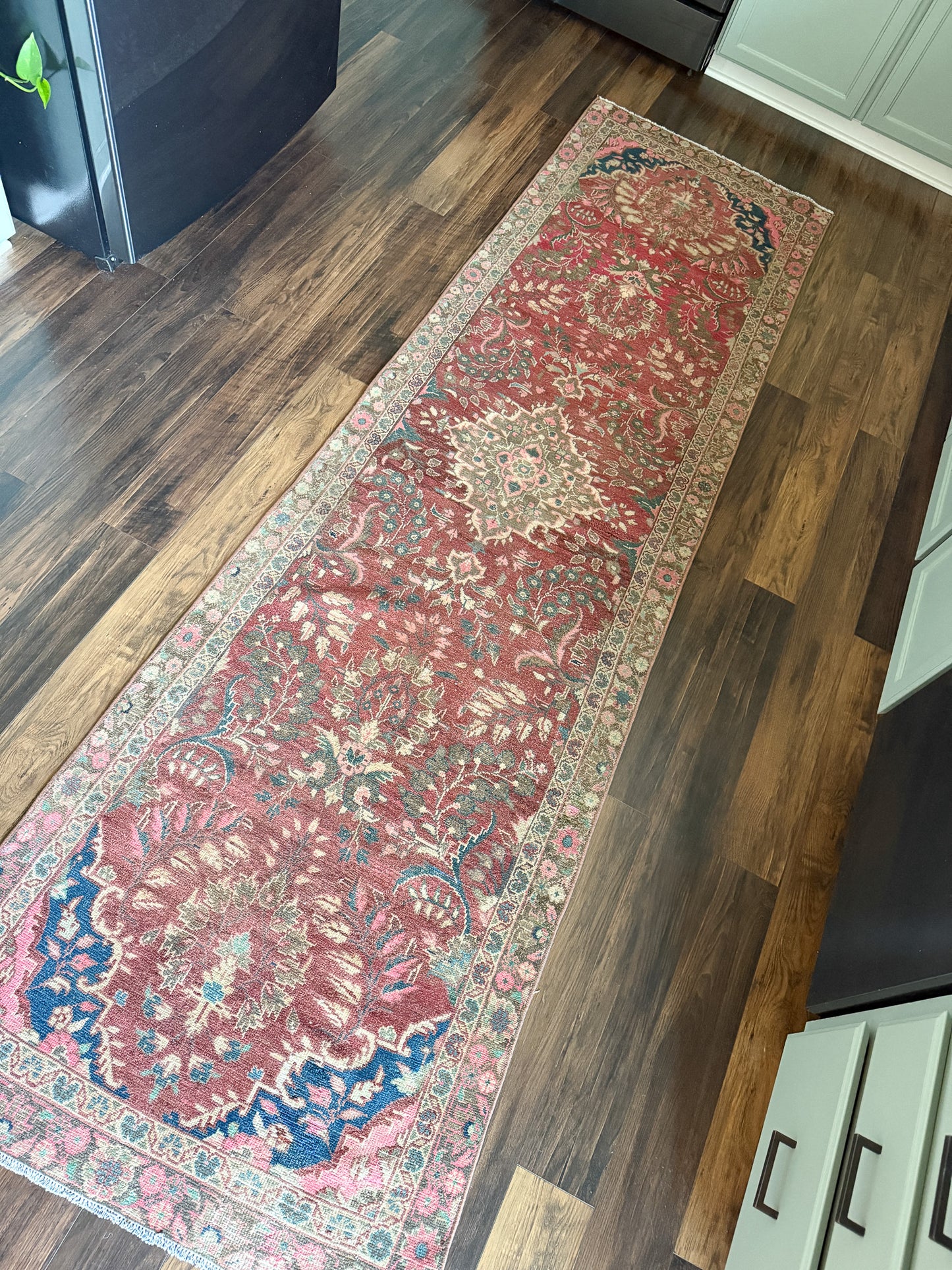 Vintage Seraband Runner Rug No. R1247 - 3.1’x10.2’