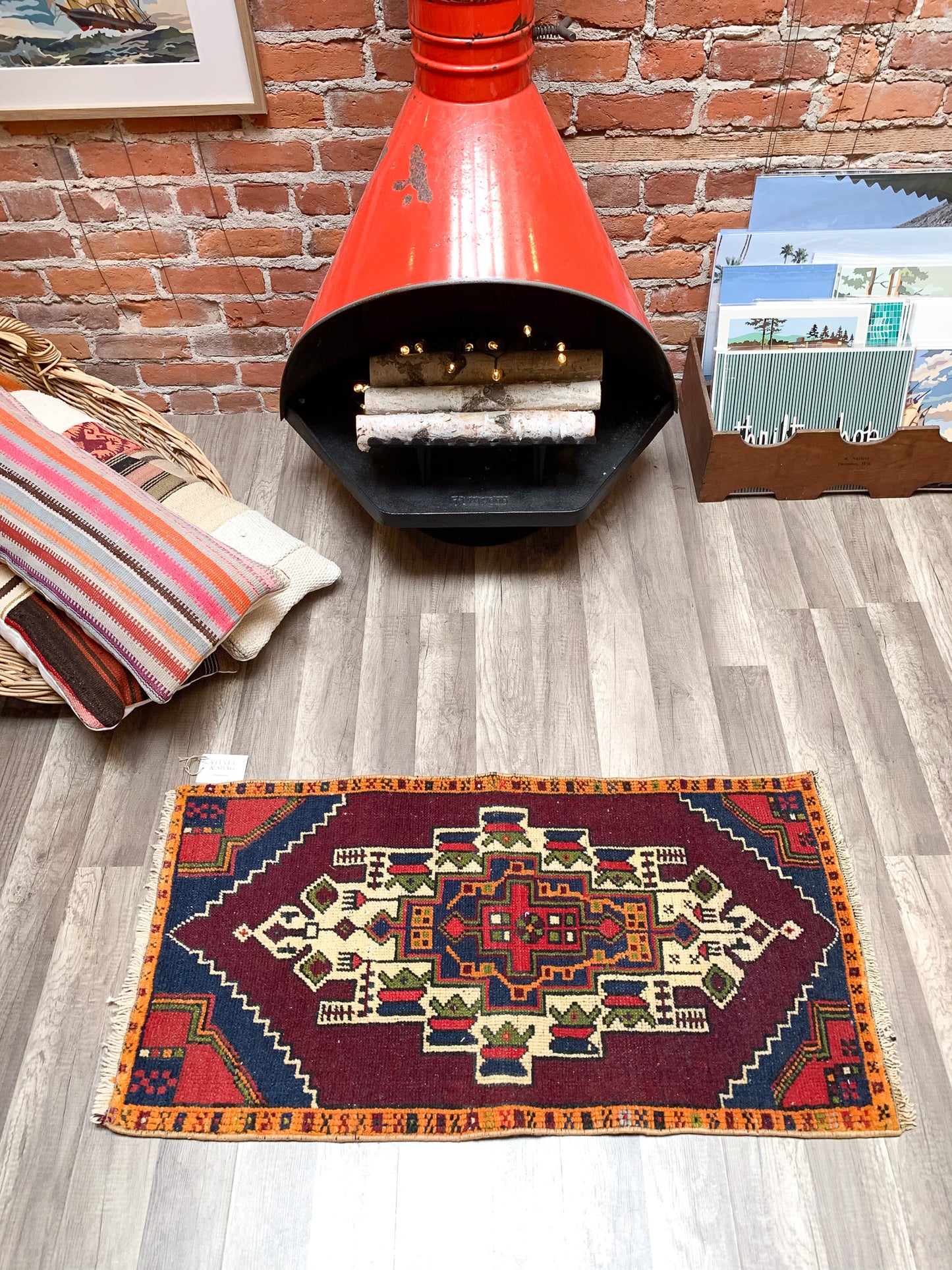 No. 612 - 1.8' x 3.5' Vintage Turkish Mini Rug