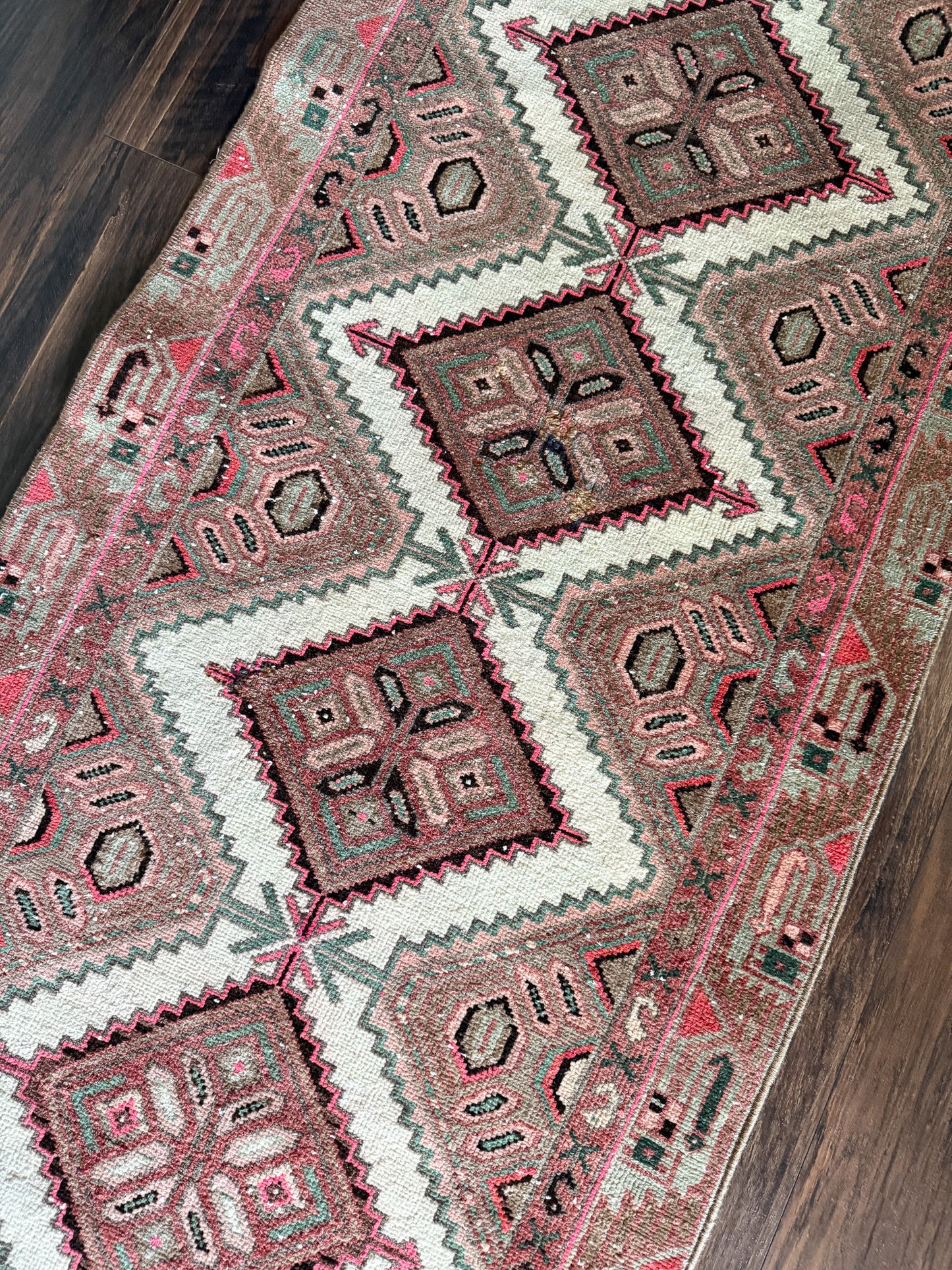 Vintage Hamadan Runner Rug No. R1250 - 2.3’x8.7’