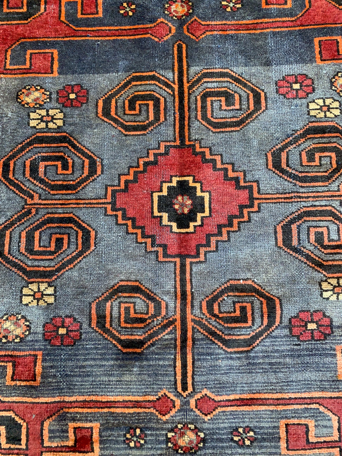 Vintage Persian Area Rug No. A1166 - 4.3' x 6.5'