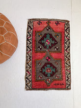 Load image into Gallery viewer, No. 546 - 1.7&#39; x 2.8&#39; Vintage Turkish Mini Rug
