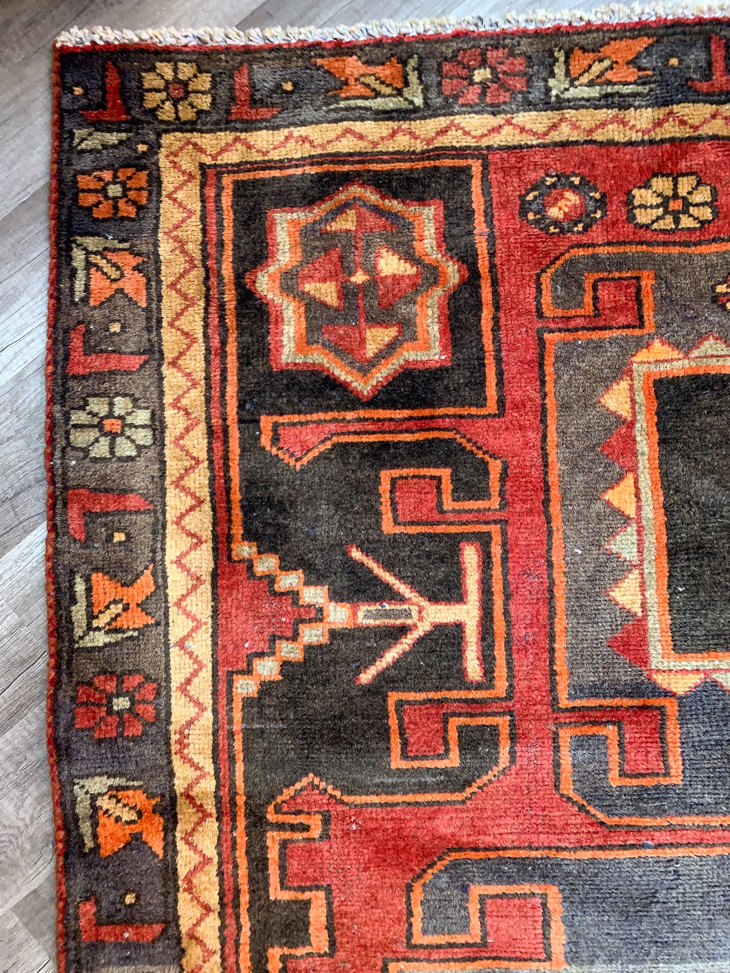 Vintage Persian Area Rug No. A1166 - 4.3' x 6.5'