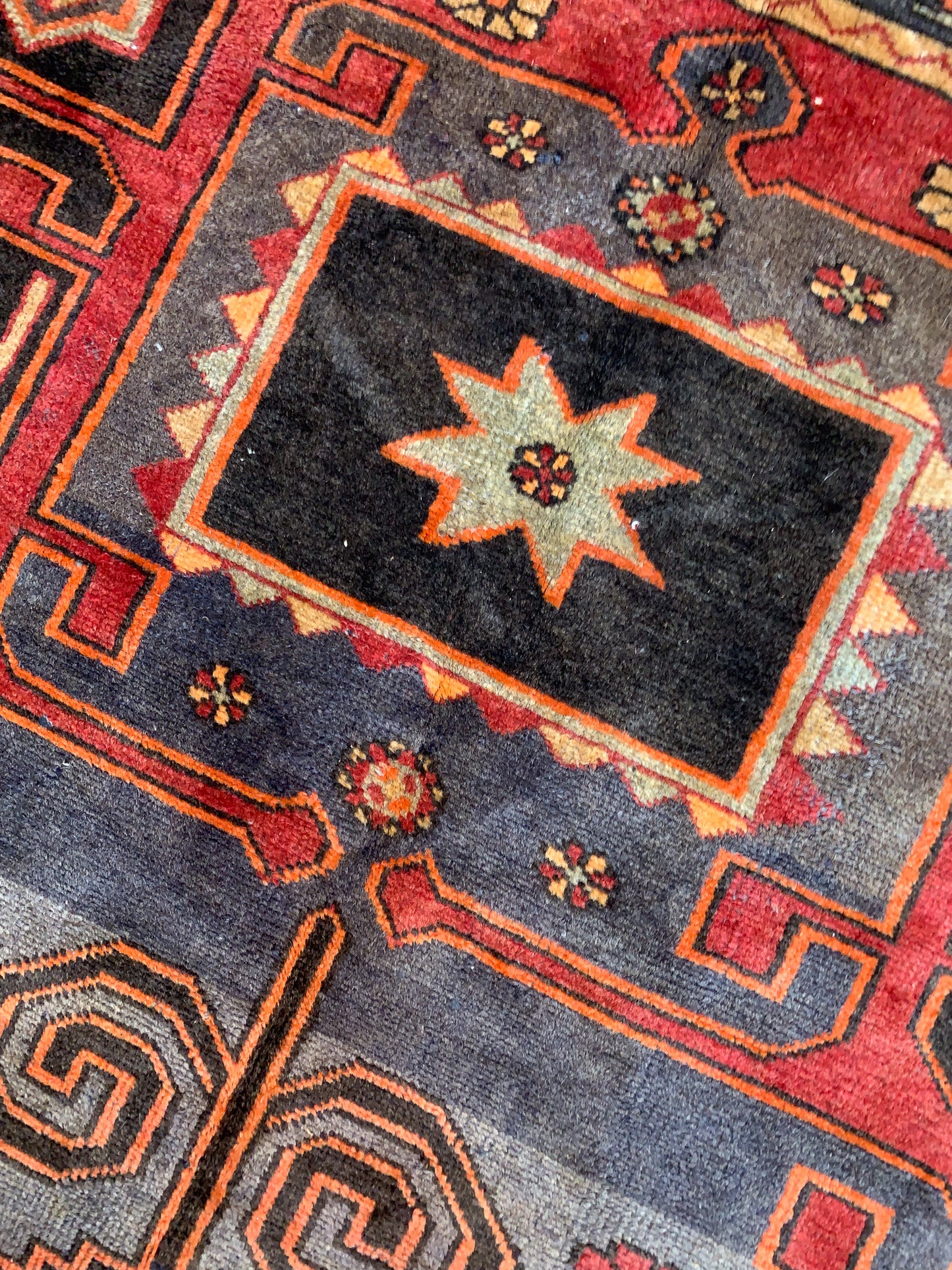 Vintage Persian Area Rug No. A1166 - 4.3' x 6.5'