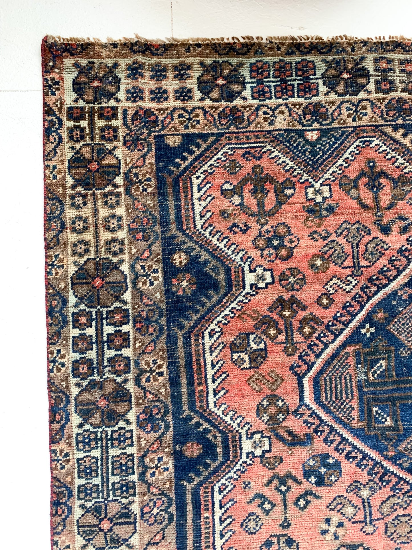 A1112- 4.8' x 7.8' Vintage Persian Area Rug