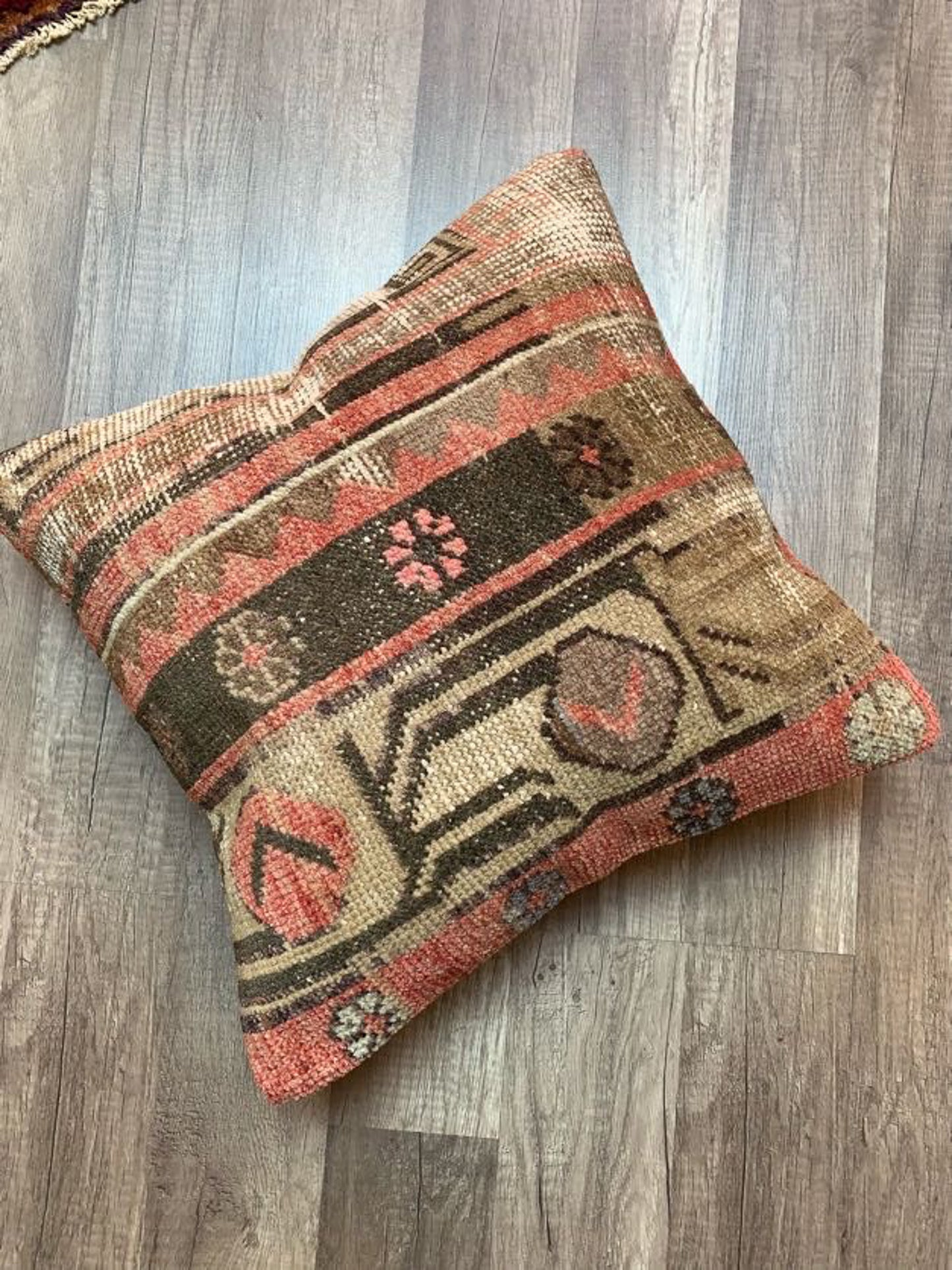 No. P379 - 16" X 16" Turkish Rug Pillow Cover