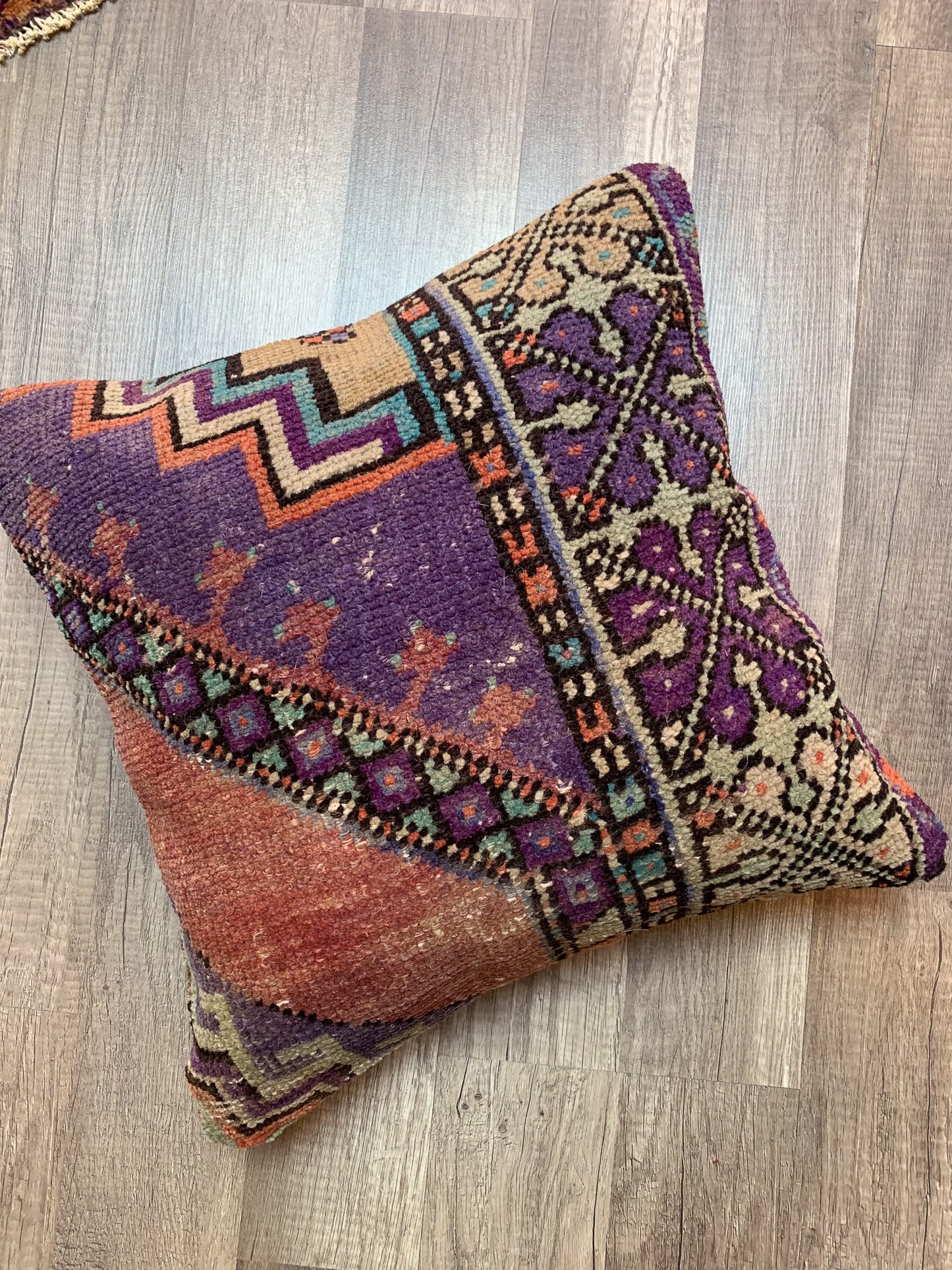 No. P381 - 16" X 16" Turkish Rug Pillow Cover