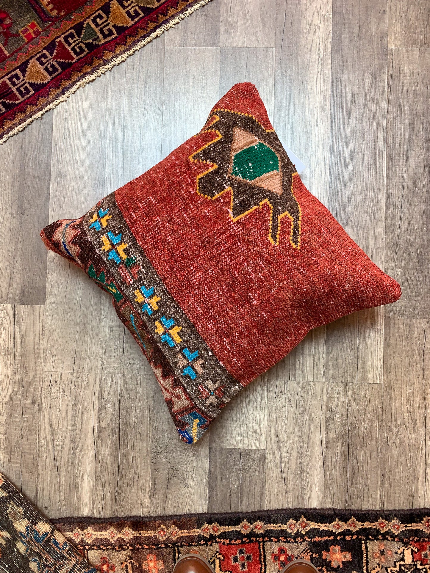 No. P385 - 18" X 18" Turkish Rug Pillow Cover