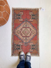 Load image into Gallery viewer, No. 552 - 1.7&#39; x 3.0&#39; Vintage Turkish Mini Rug
