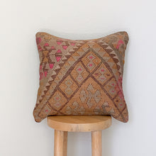 Load image into Gallery viewer, No. P284 - 15&quot; X 15&quot; Turkish Rug Pillow Cover
