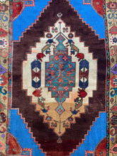 Load image into Gallery viewer, Reserved for Carmen - A1053 - 4.0&#39; x 6.9&#39; Vintage Turkish Area Rug
