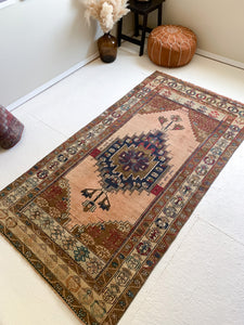 A1054 - 3.9' x 7.4' Vintage Turkish Area Rug