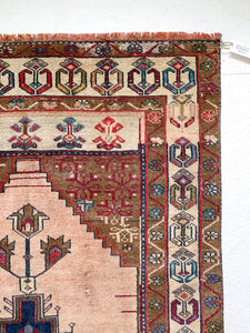 A1054 - 3.9' x 7.4' Vintage Turkish Area Rug