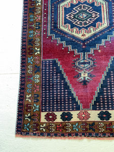 A1056 - 3.3' x 6.2' Vintage Turkish Area Rug