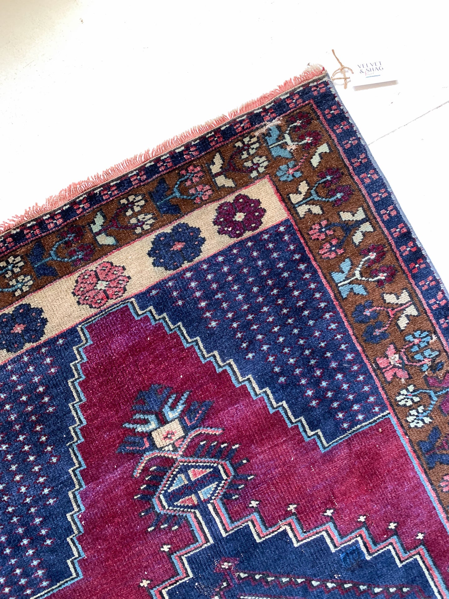 A1056 - 3.3' x 6.2' Vintage Turkish Area Rug