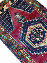 Load image into Gallery viewer, A1056 - 3.3&#39; x 6.2&#39; Vintage Turkish Area Rug
