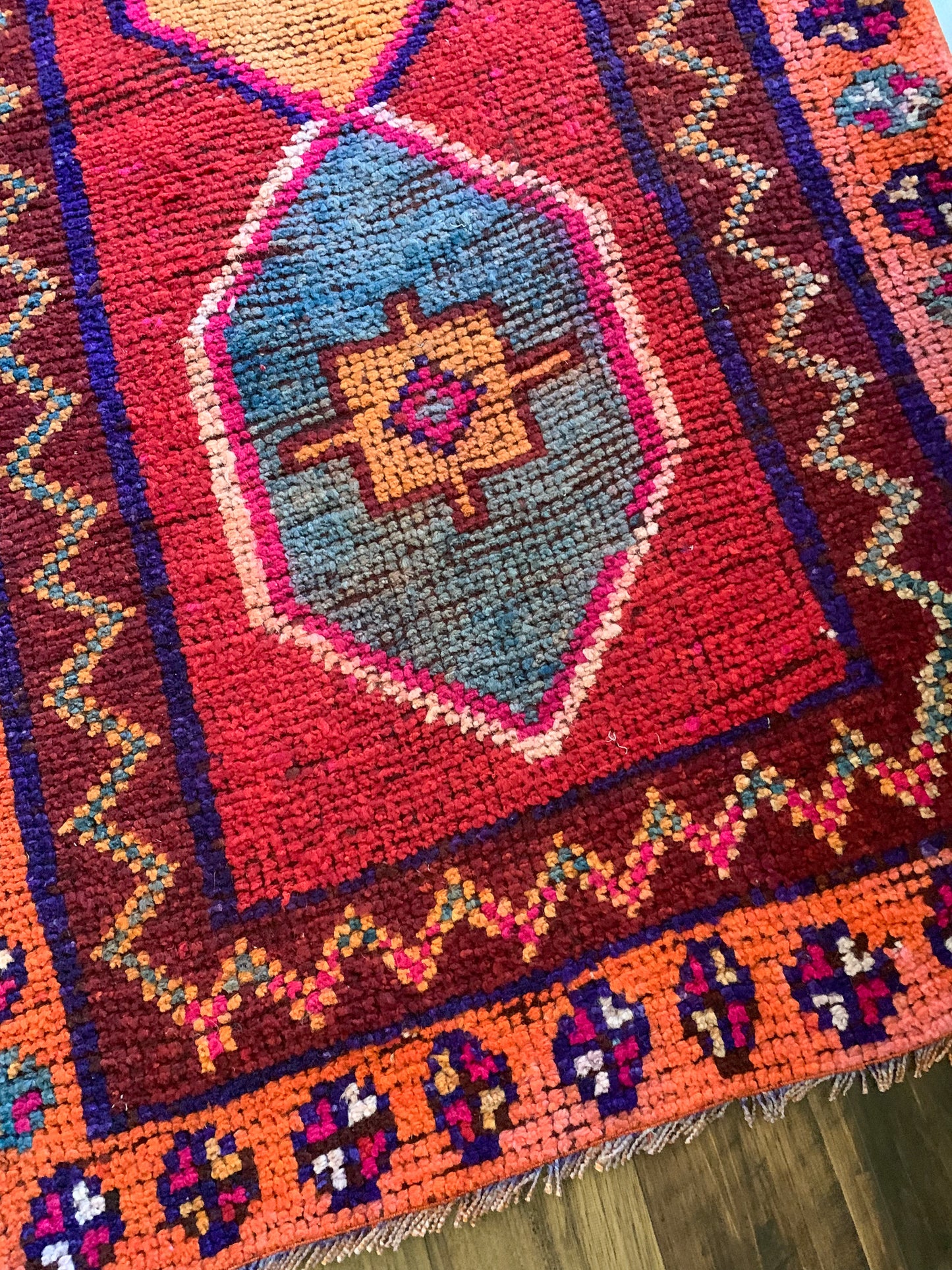 R1130 - 3.0' x 10.3' Vintage Turkish Herki Runner Rug