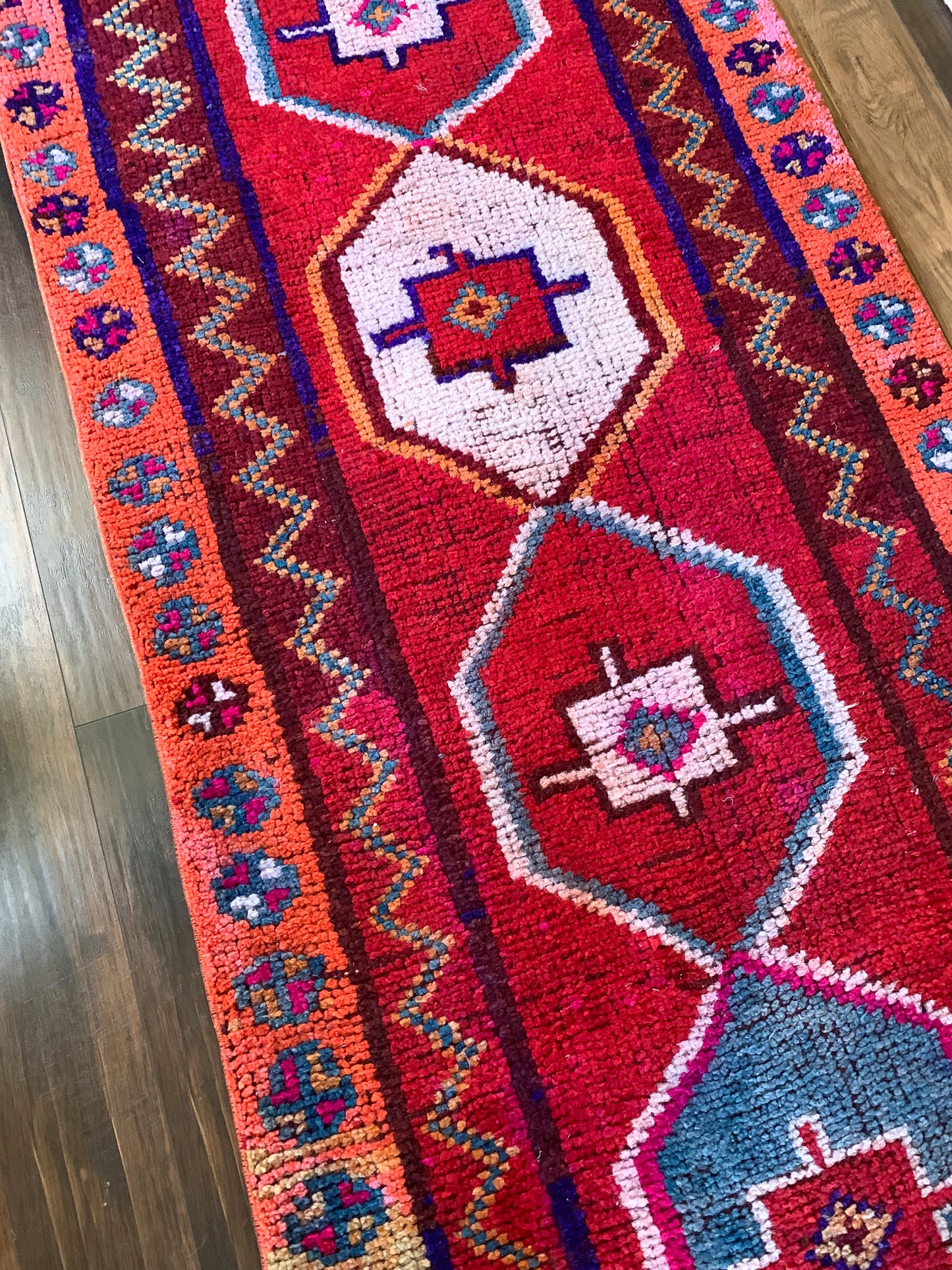 R1130 - 3.0' x 10.3' Vintage Turkish Herki Runner Rug