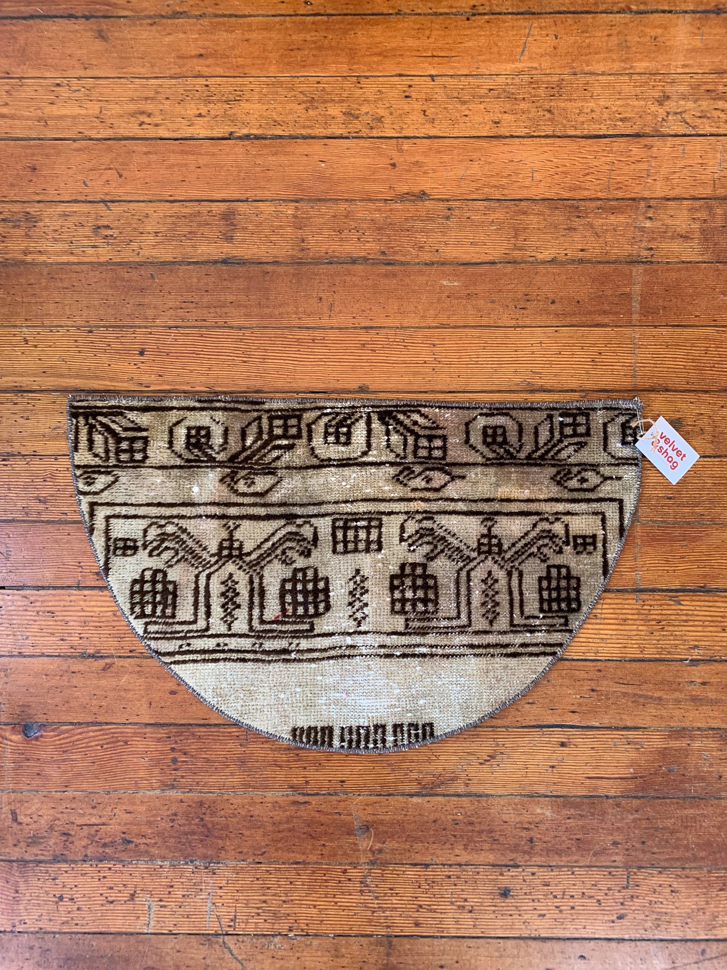 Vintage Turkish Mini Semi Circle Rug 1.5'x2.5' - No. SC101