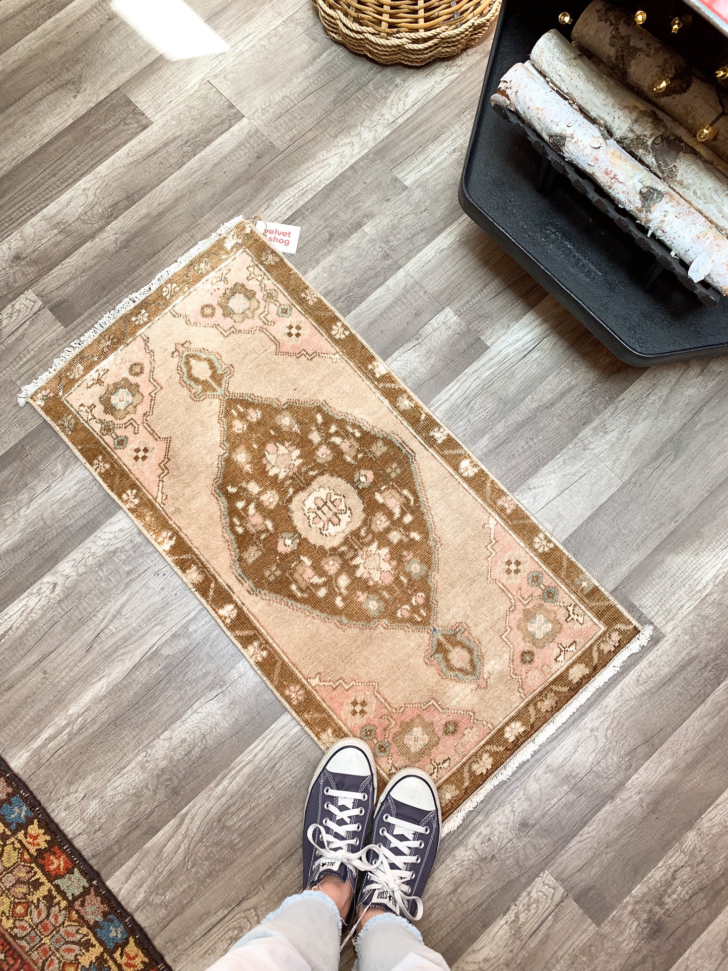 No. 619 - 1.6' x 3.2' Vintage Turkish Mini Rug