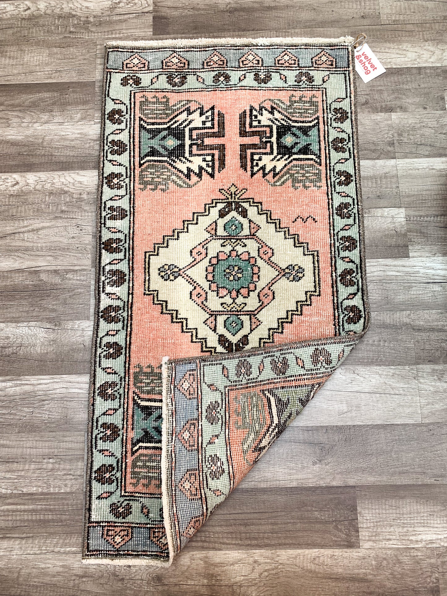 No. 618 - 1.7' x 3.4' Vintage Turkish Mini Rug